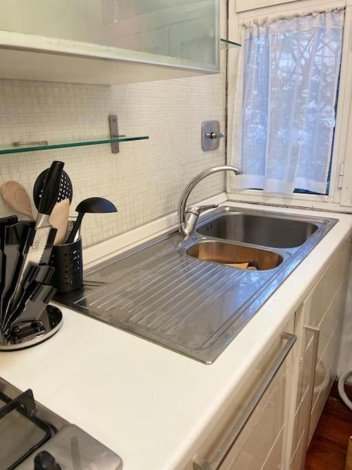 Appartamento A Roma Ristrutturato Ngoại thất bức ảnh